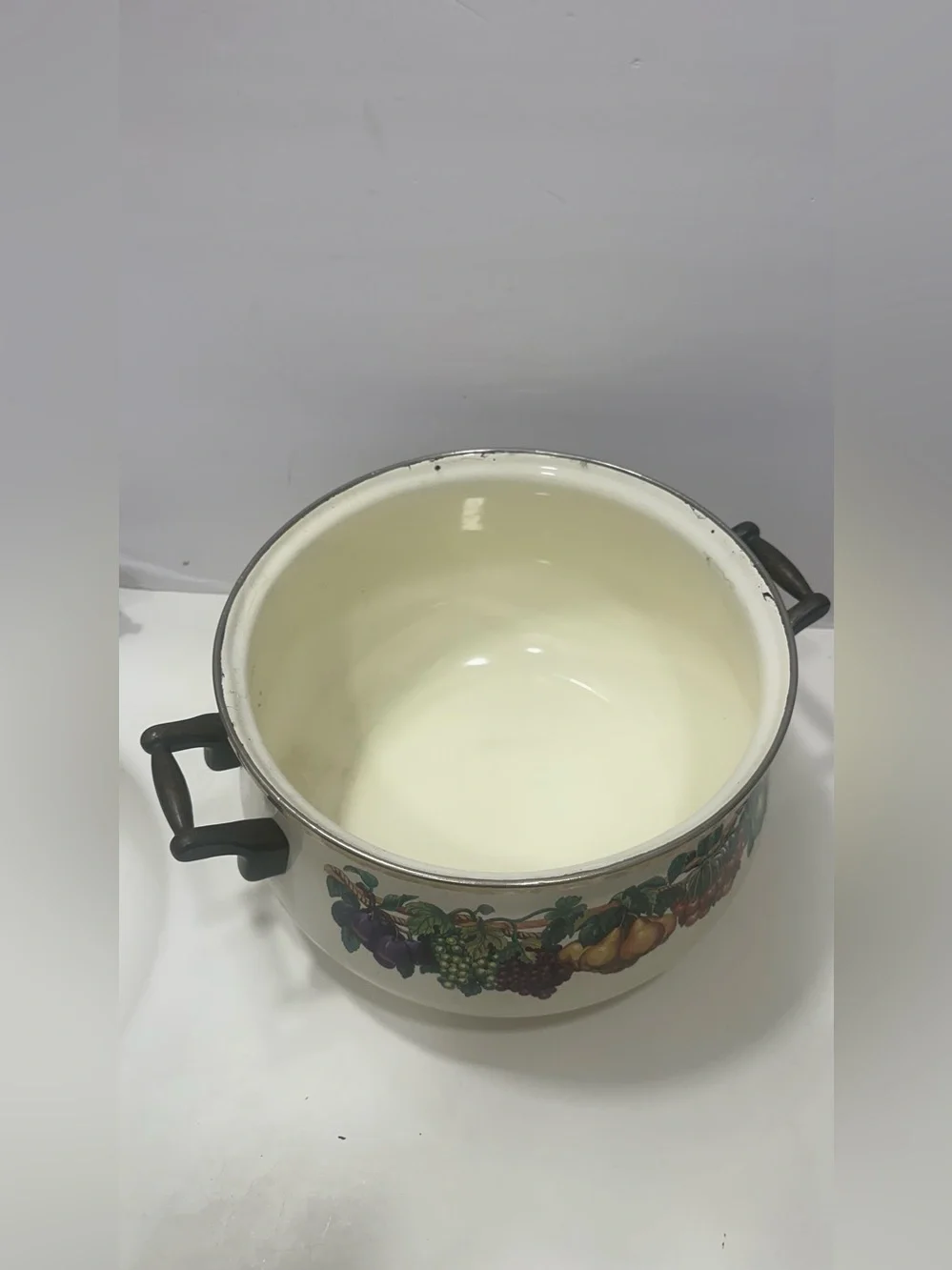 Vintage 8 Quart Enameled Dutch Oven with Fruit Swag Pattern XL Cherries Grapes